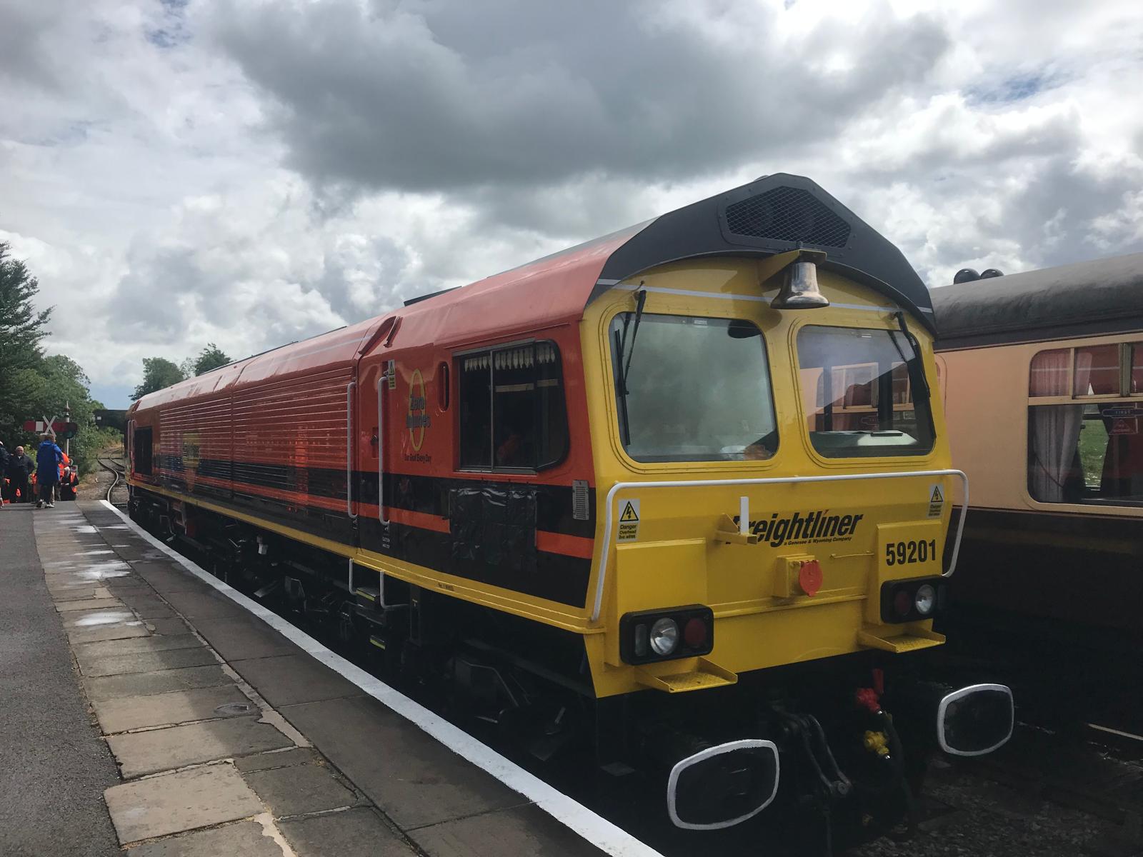 28·8 MW freight locomotive unveiled | News | Railway Gazette